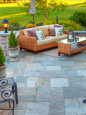 Service Flagstone & Paver Patios