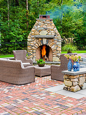 Outdoor Fire Pits & Fireplaces in Loveland OH